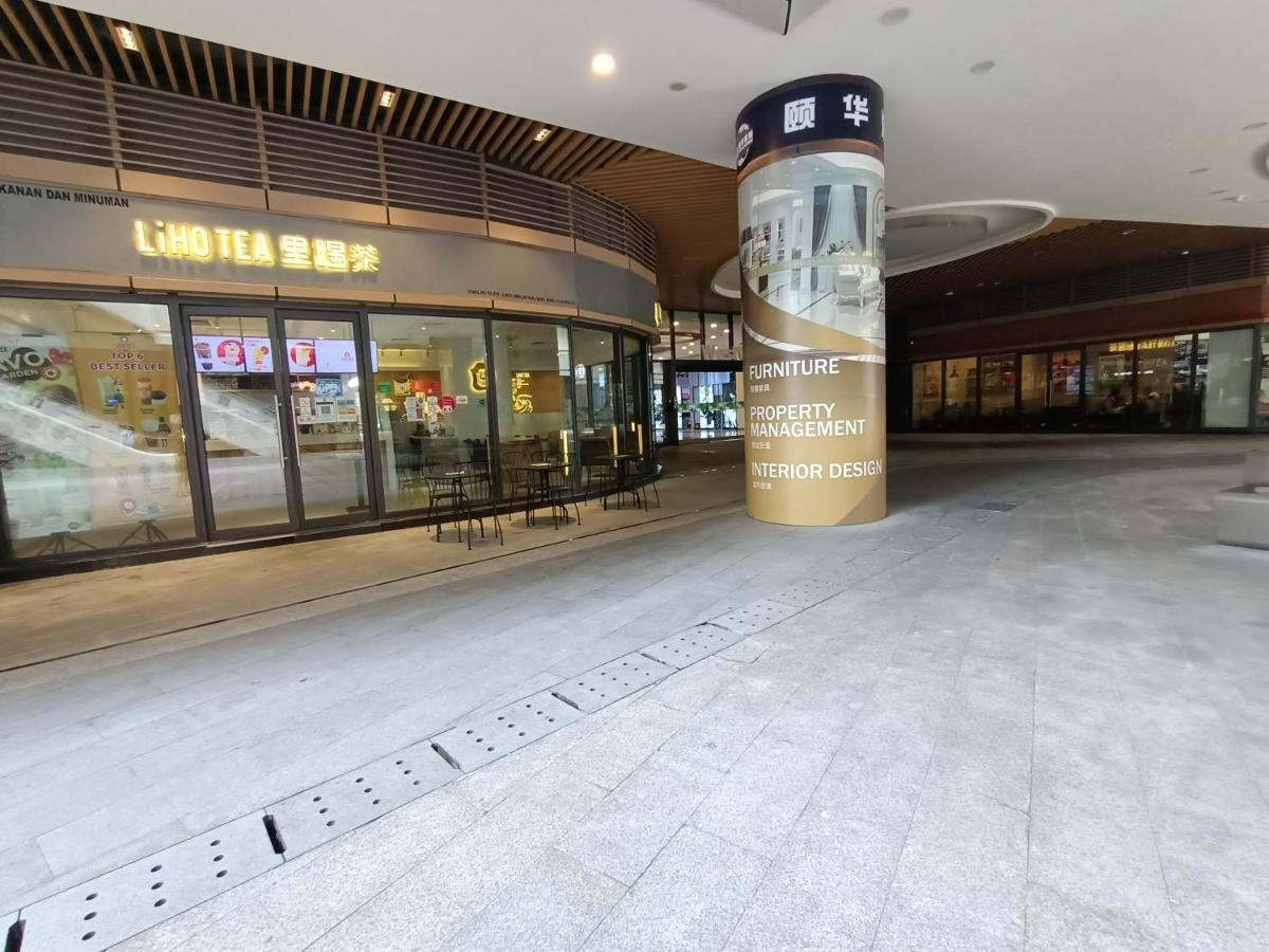 R&F Princess Cove Premium Homestay Famaily Johor Bahru Exterior photo